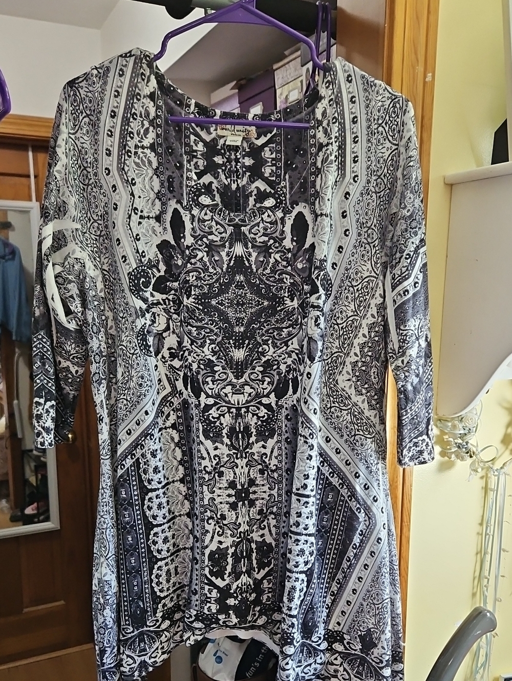 Women's Black & White Printed Tunic Top - (Brand Unspecified)